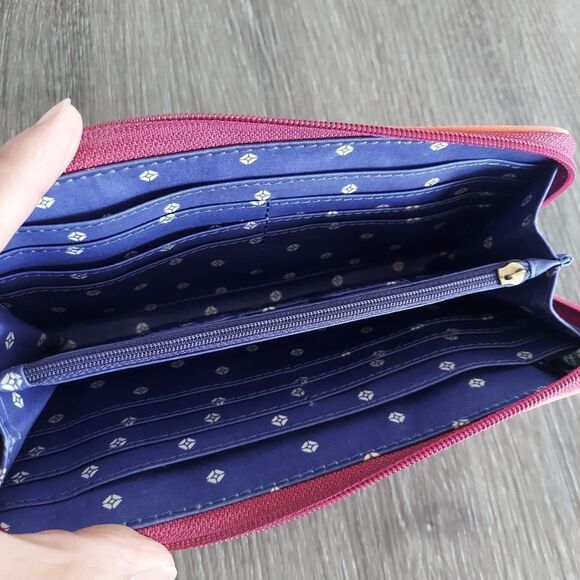 Fossil Magenta Coated Canvas Leather Trim Zip Around Credit Card Wallet - Picture 4 of 8